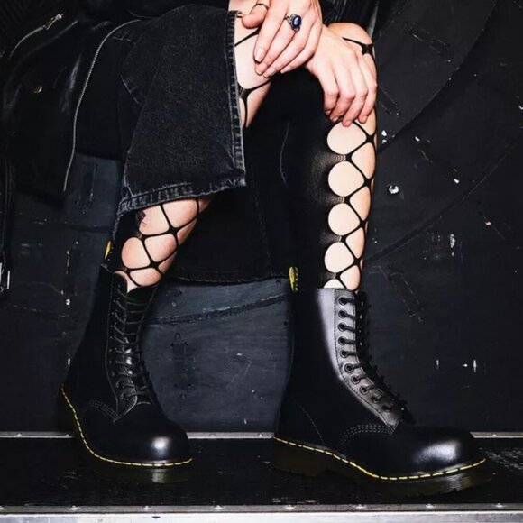 Dr. Martens 1919 Leather Mid Calf Boots in Black Size 8 Woman's - Picture 1 of 15